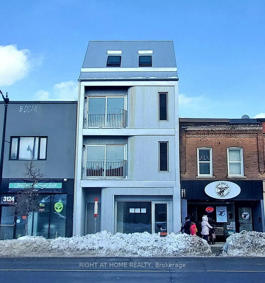 3122 Dundas Street W Unit 2, Toronto W02, ON M6P 2A1