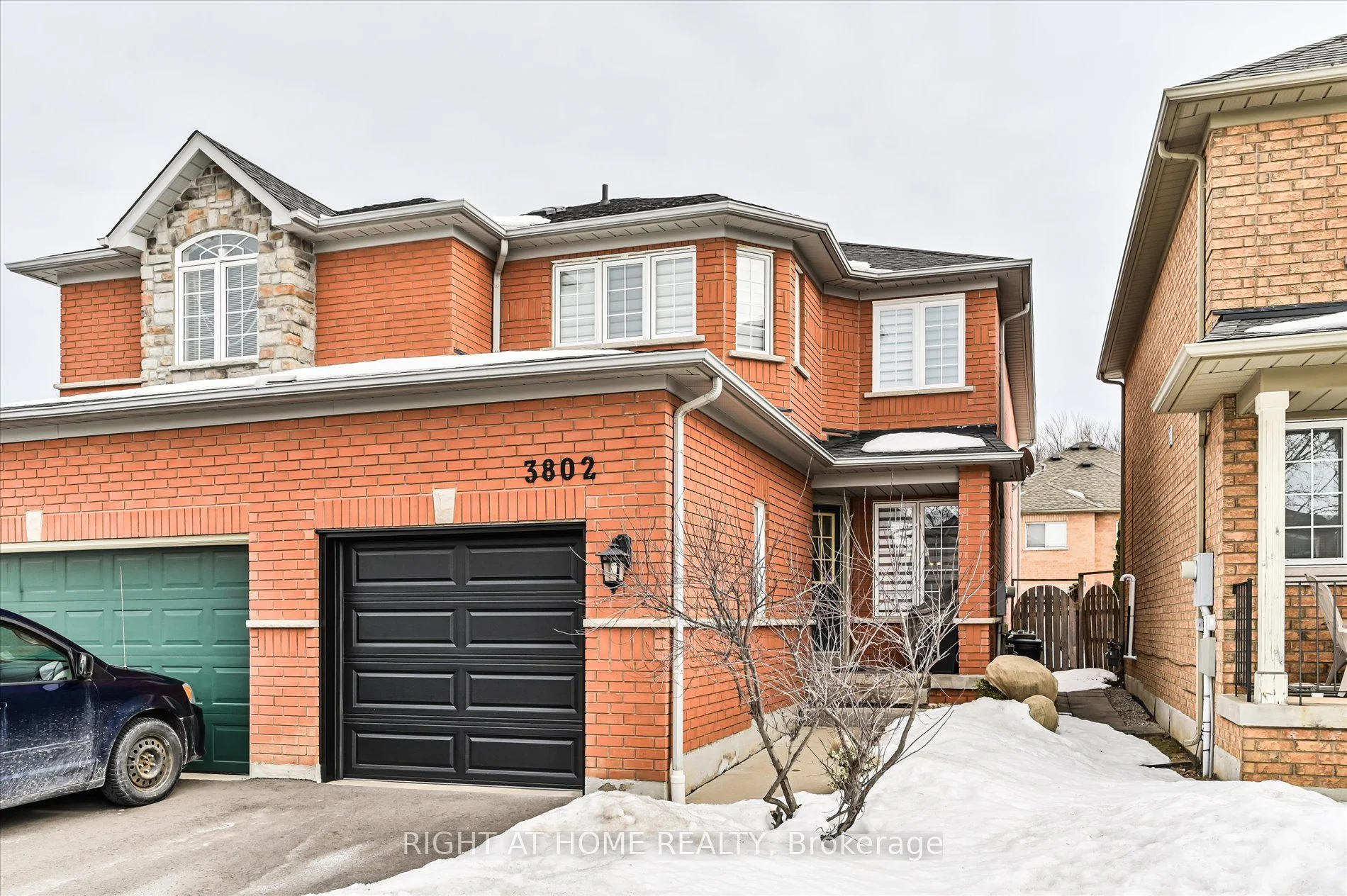 Semi-Detached in Mississauga