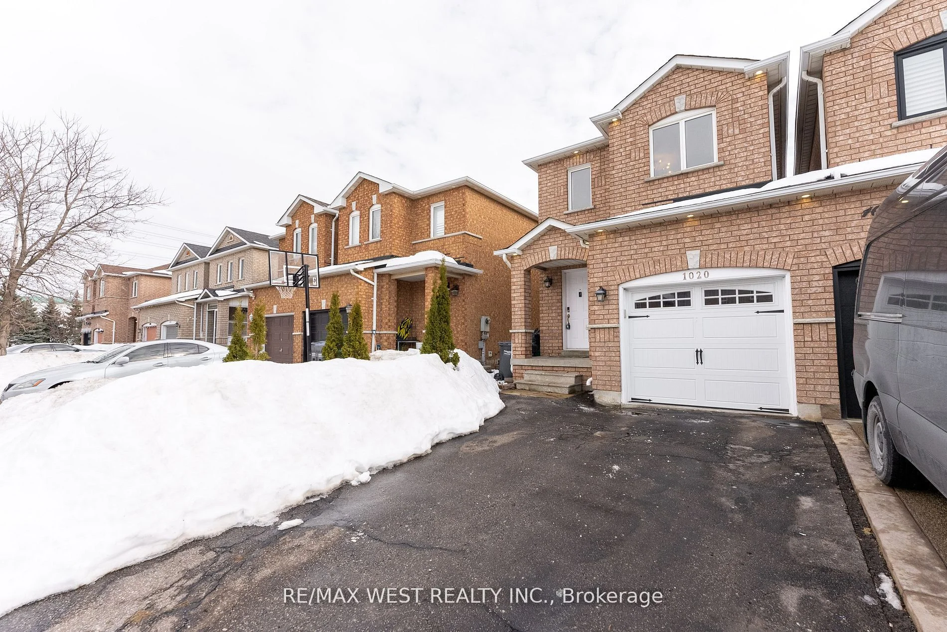 Semi-Detached in Mississauga