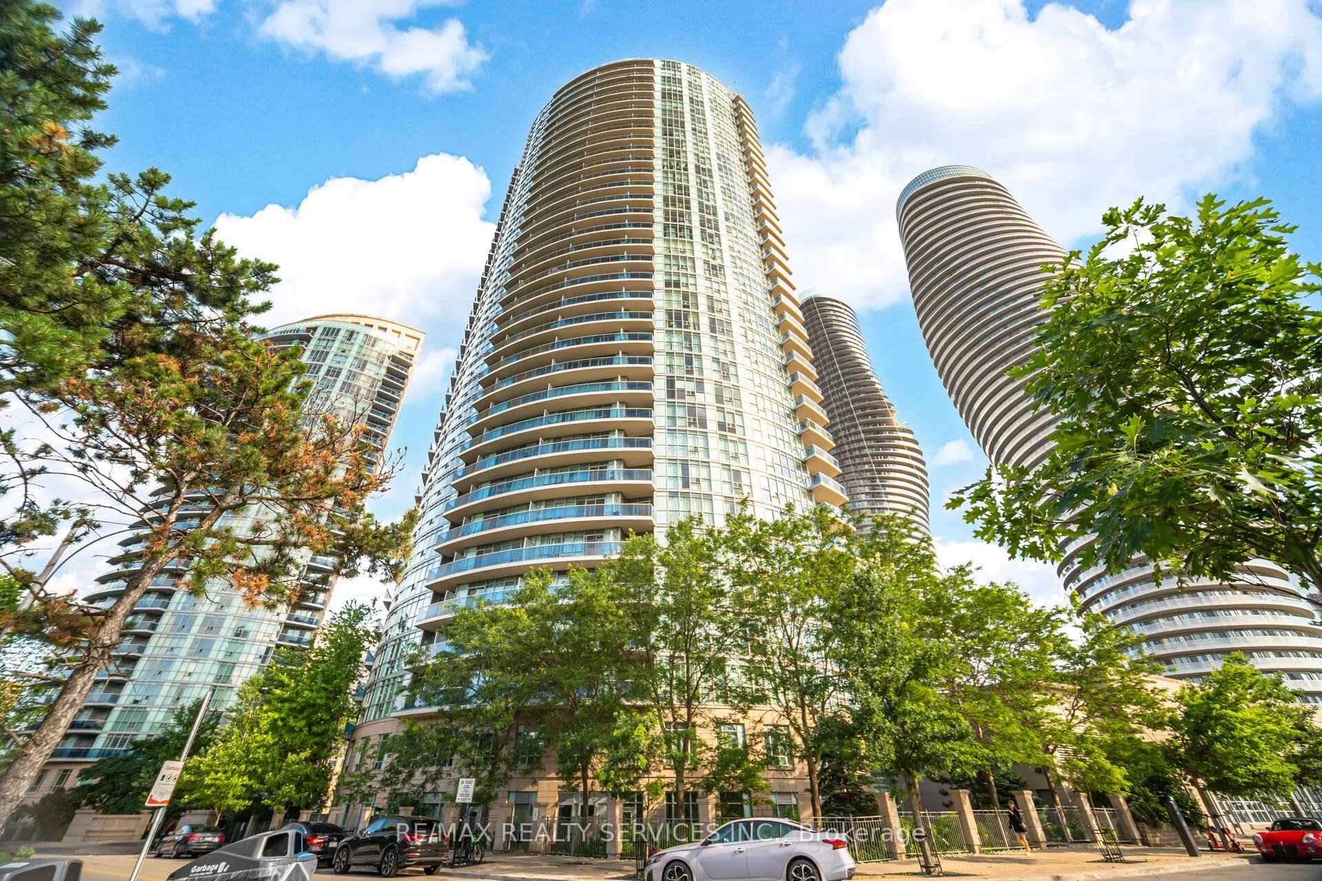 Condo Apartment in Mississauga