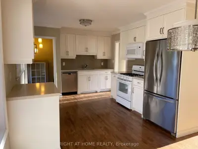 Detached in Burlington