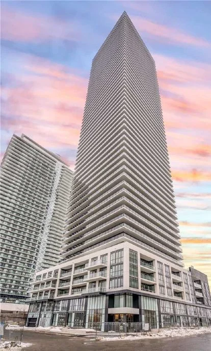 70 Annie Craig Drive 1606, Toronto W06, On M8v 0g2
