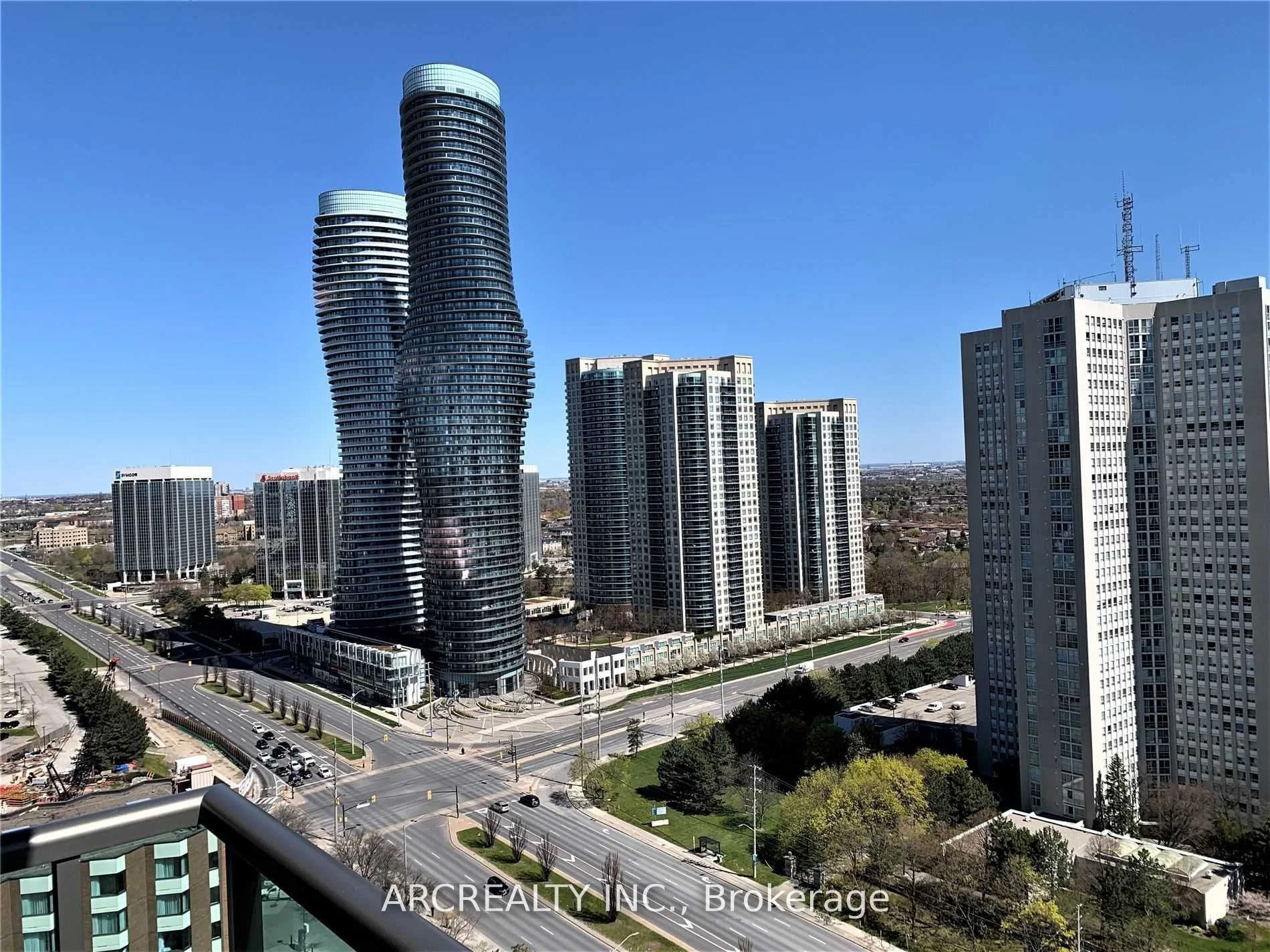 208 Enfield Place 2602, Mississauga, On L5b 0b8