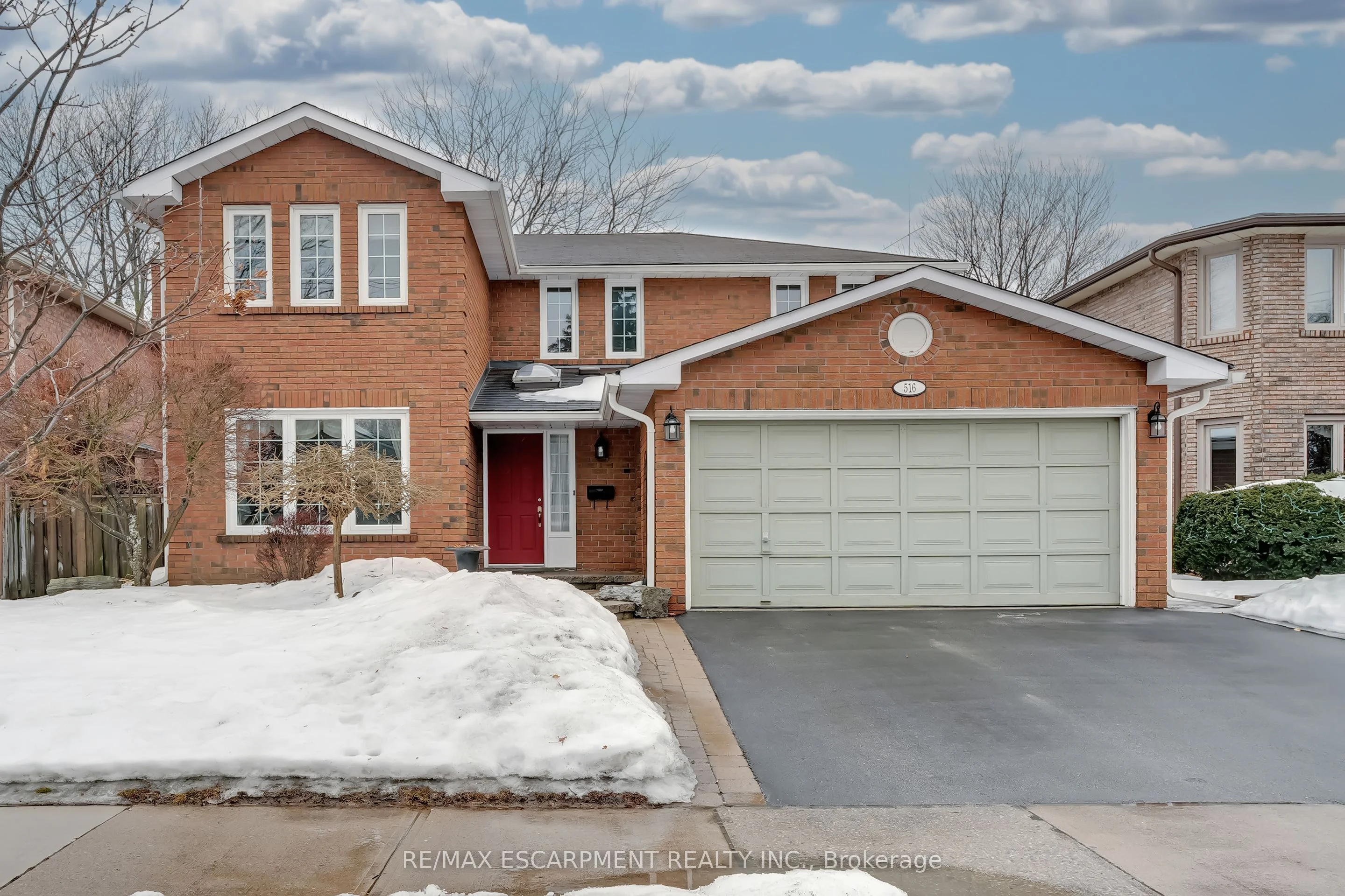 Detached in Burlington