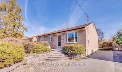 6934 Justine Drive Main, Mississauga, On L4t 1m3