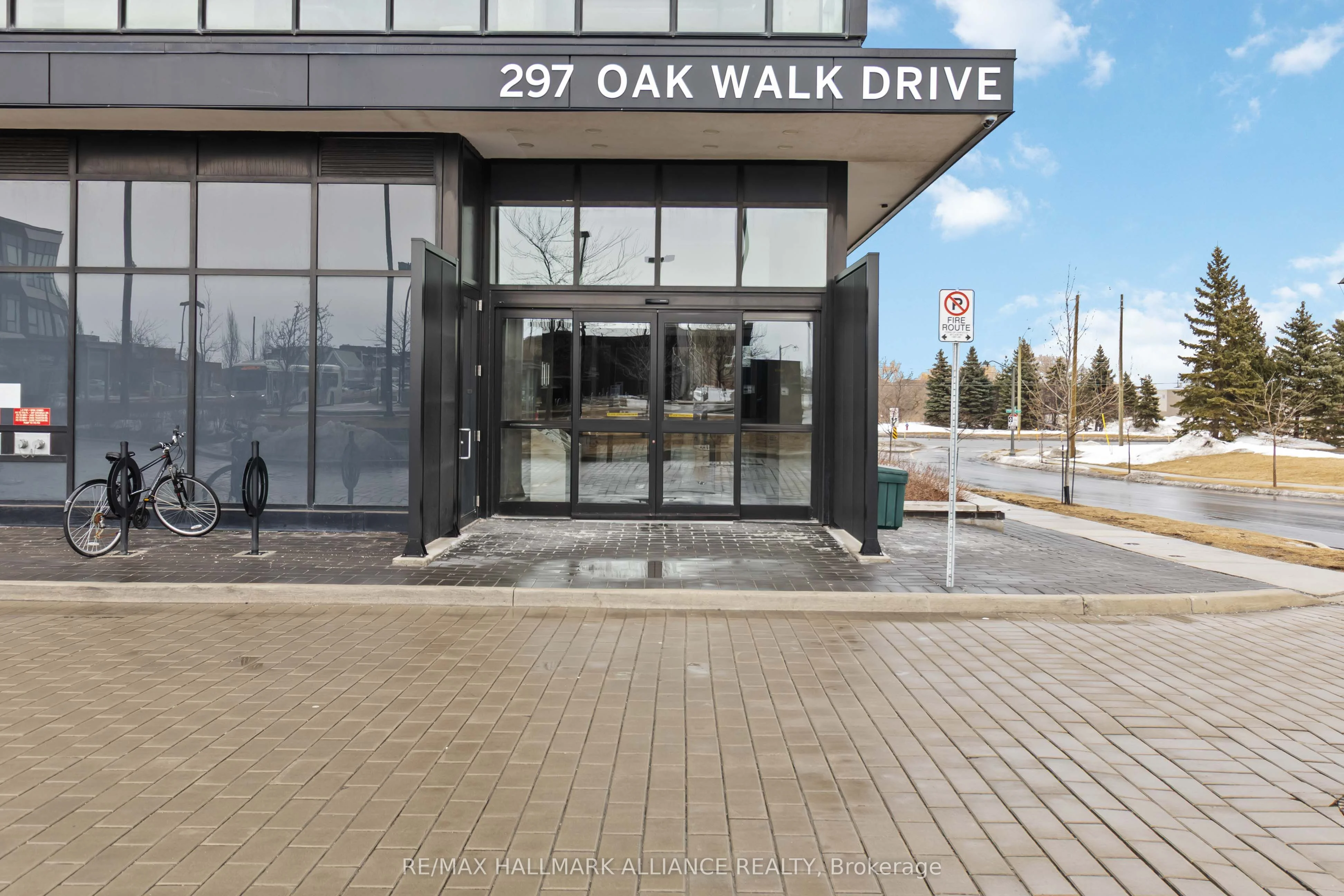 Condo Apartment in Oakville