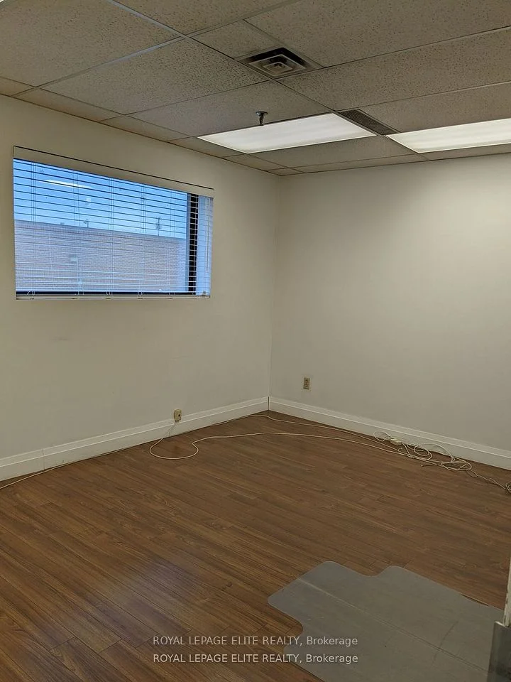 1150 EGLINTON Avenue 210, Mississauga, ON L4W 2M6