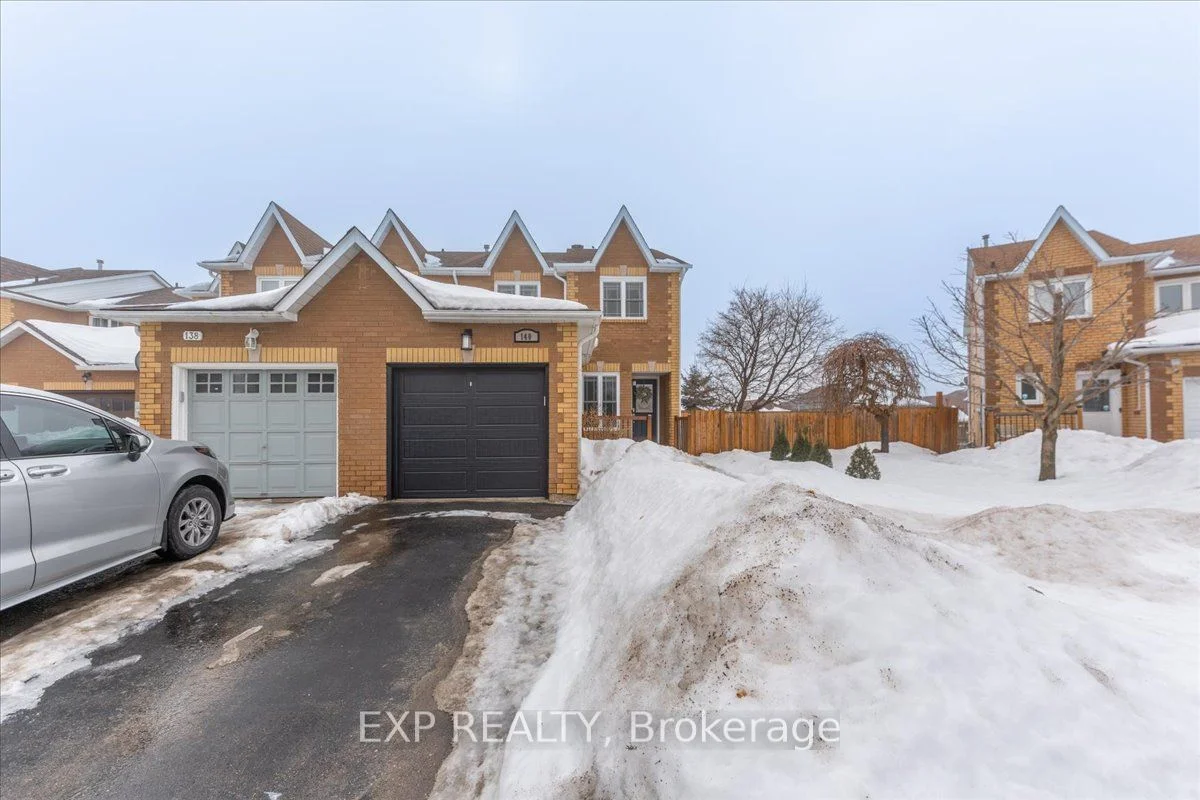 Att/Row/Townhouse in Orangeville