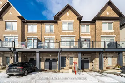 Att/Row/Townhouse in Caledon