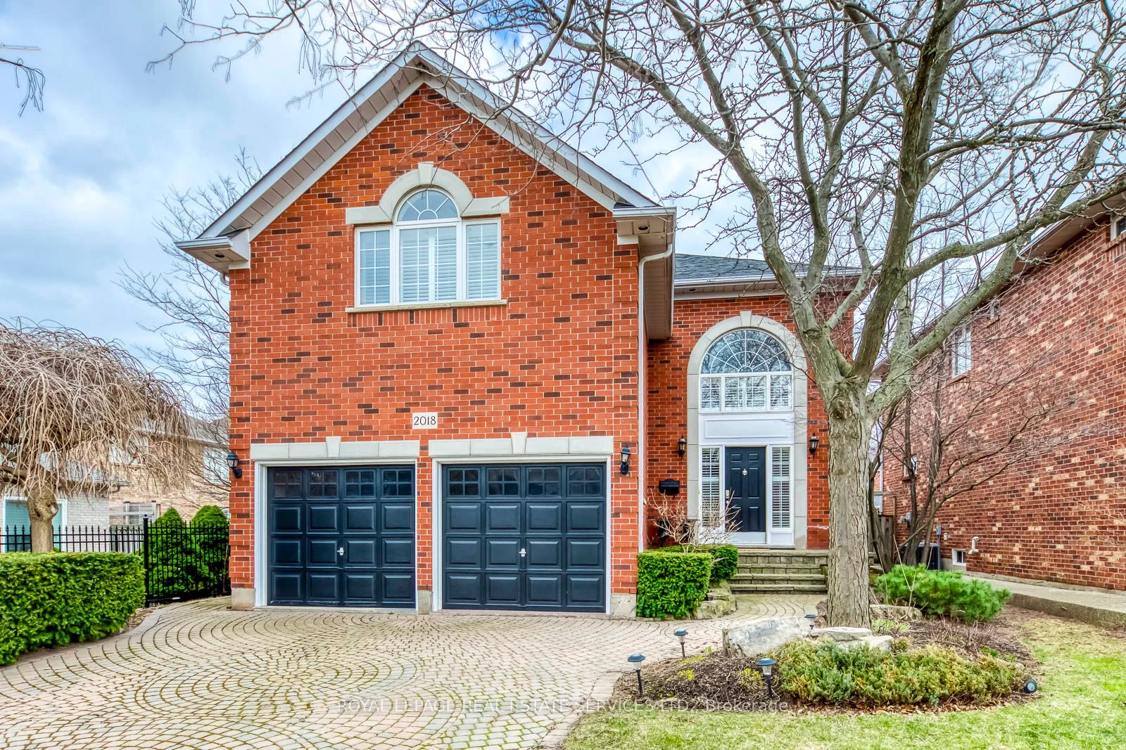 Detached in Oakville
