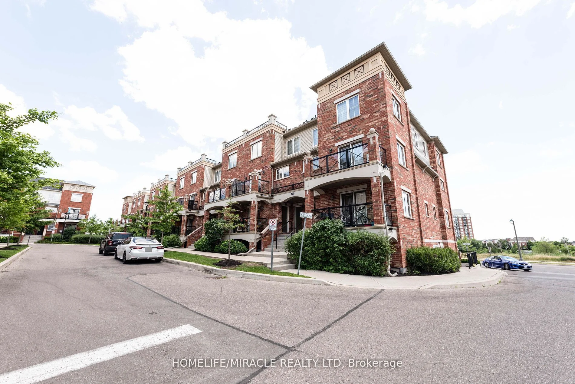 51 Hays Boulevard 25, Oakville, On L6h 0j1