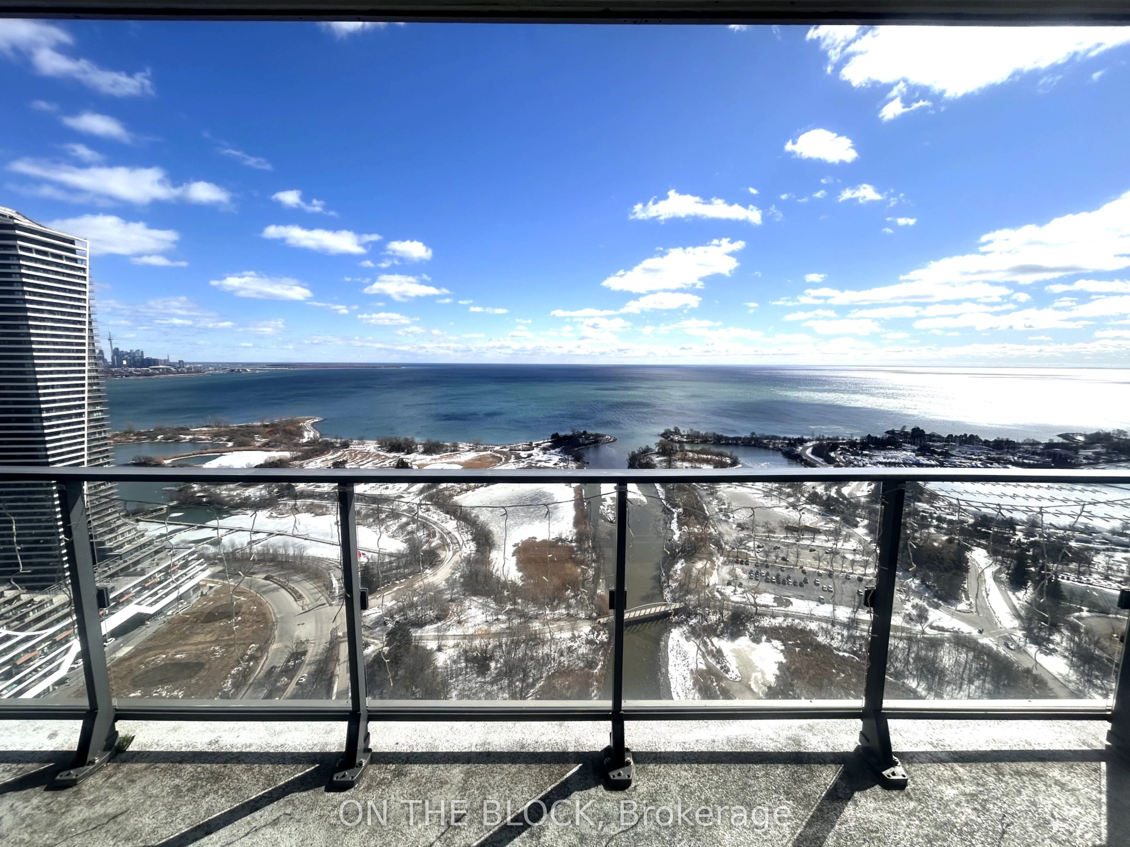 2212 Lake Shore Boulevard W 4502, Toronto W06, On M8v 0c2