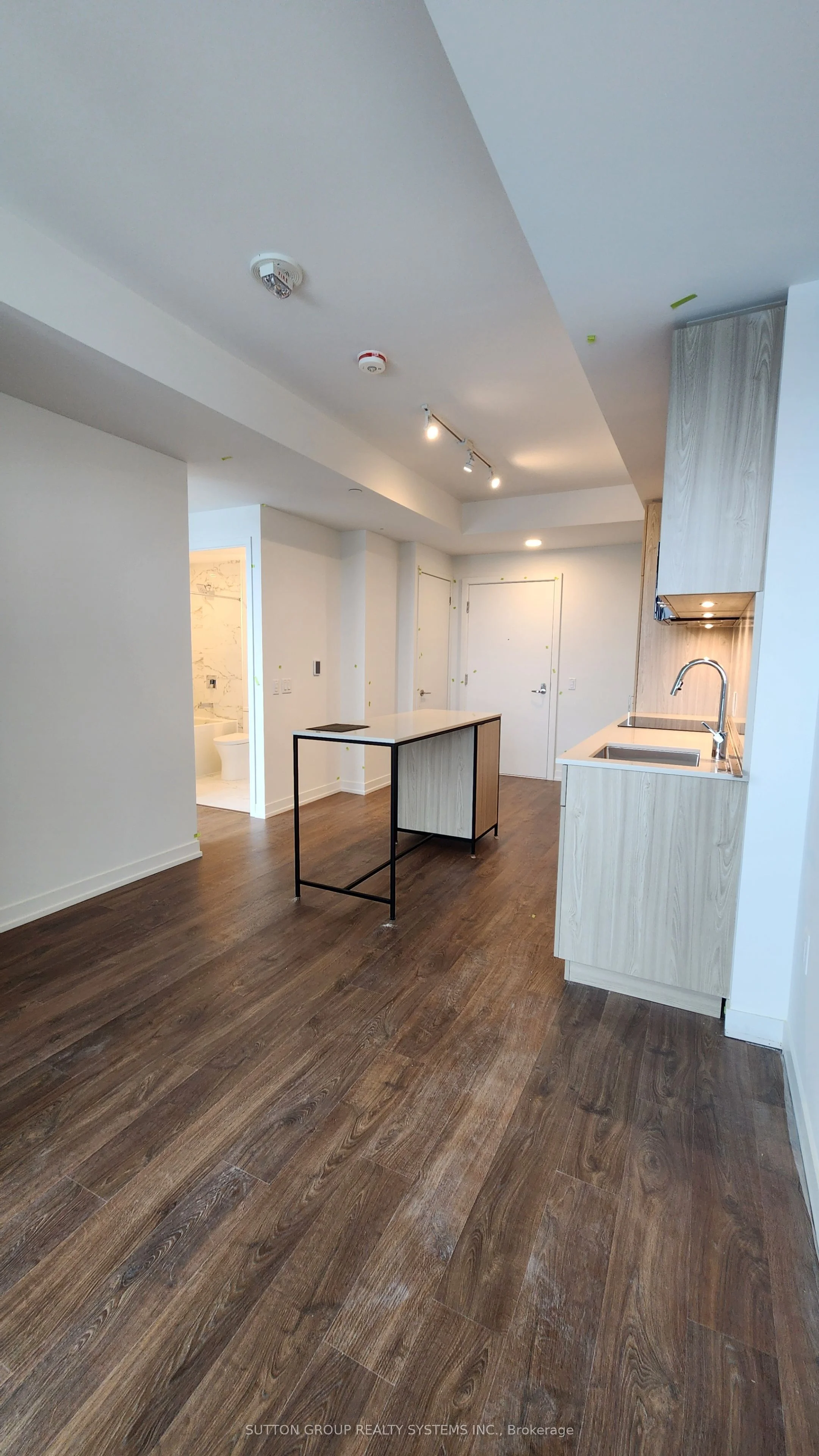 251 Masonry Way 710, Mississauga, ON L5H 0B3