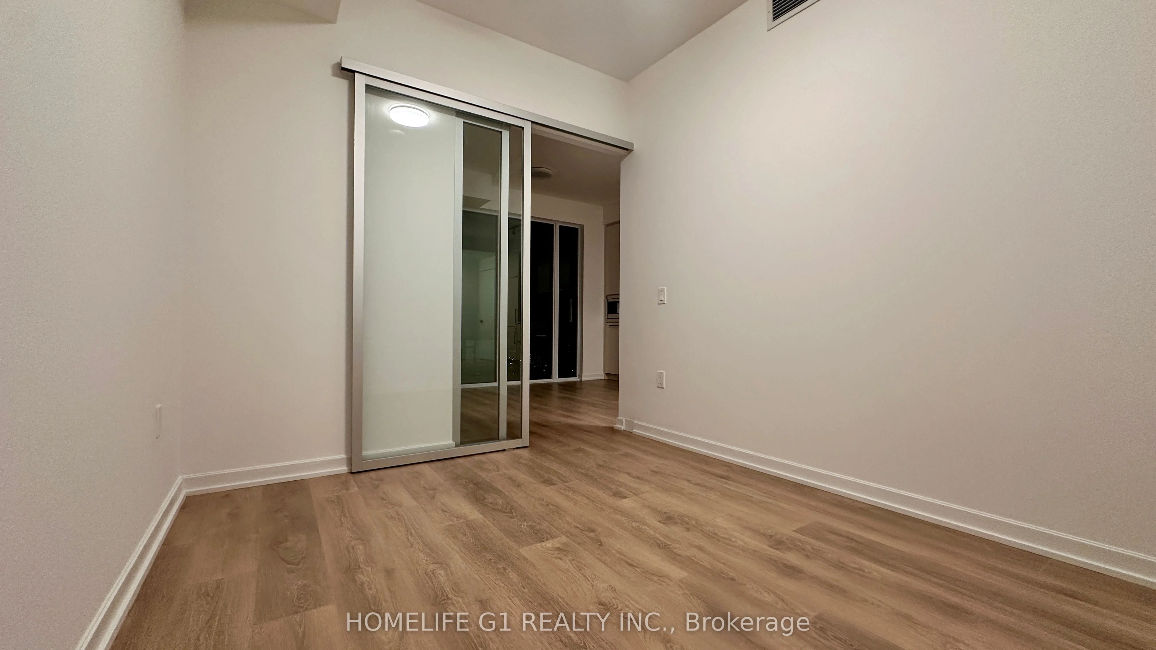 1285 Dupont Street 2510, Toronto W02, On M6h 0e3