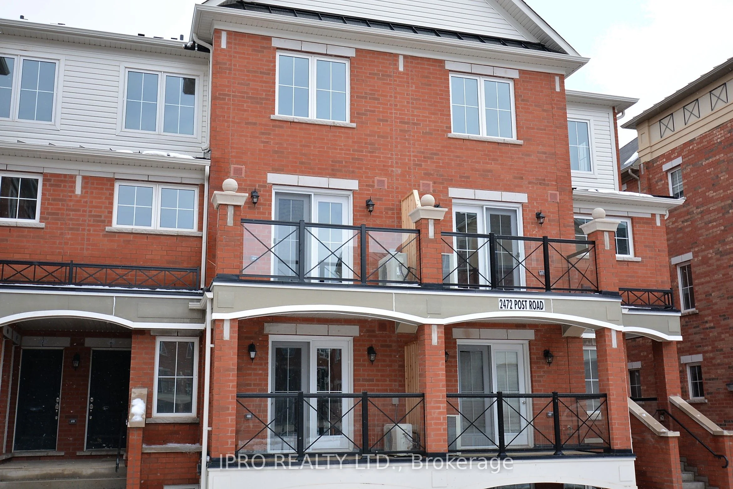 2472 Post Road #10, Oakville, On L6h 0j2
