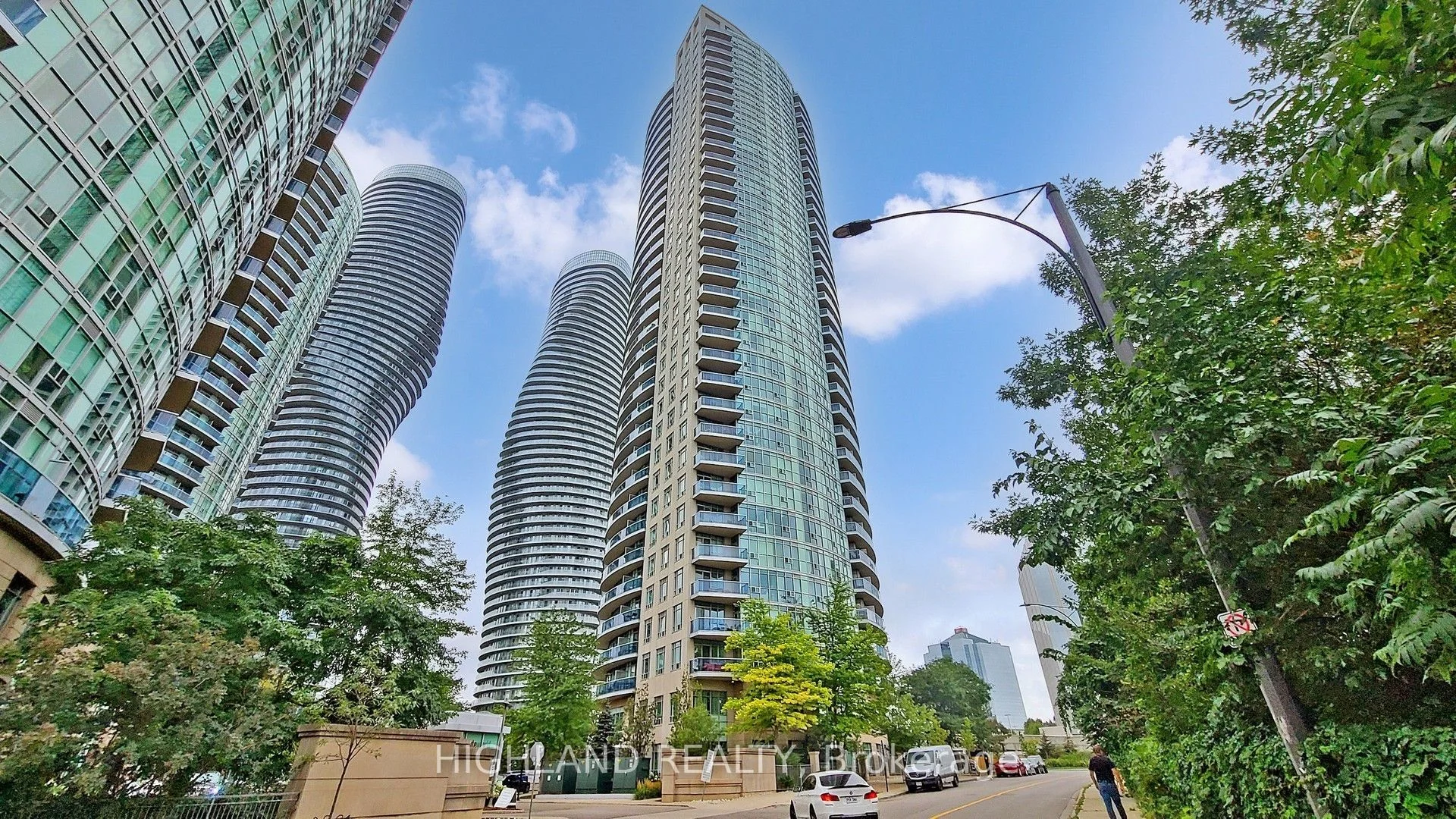 Co-op Apartment in Mississauga