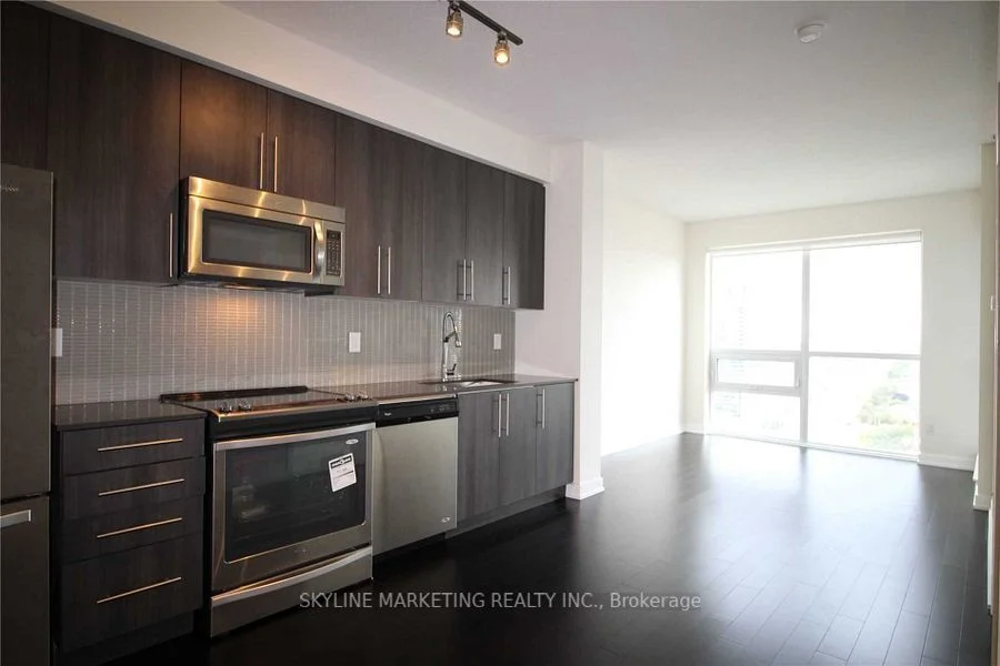 4011 Brickstone Mews 601, Mississauga, ON L5B 0J7