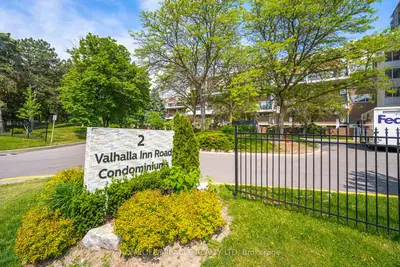 Condo Townhouse in Toronto