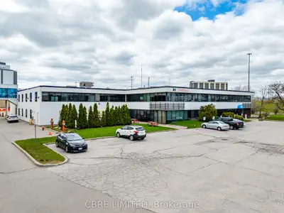 31 Fasken Drive, Toronto W10, On M9w 1k6