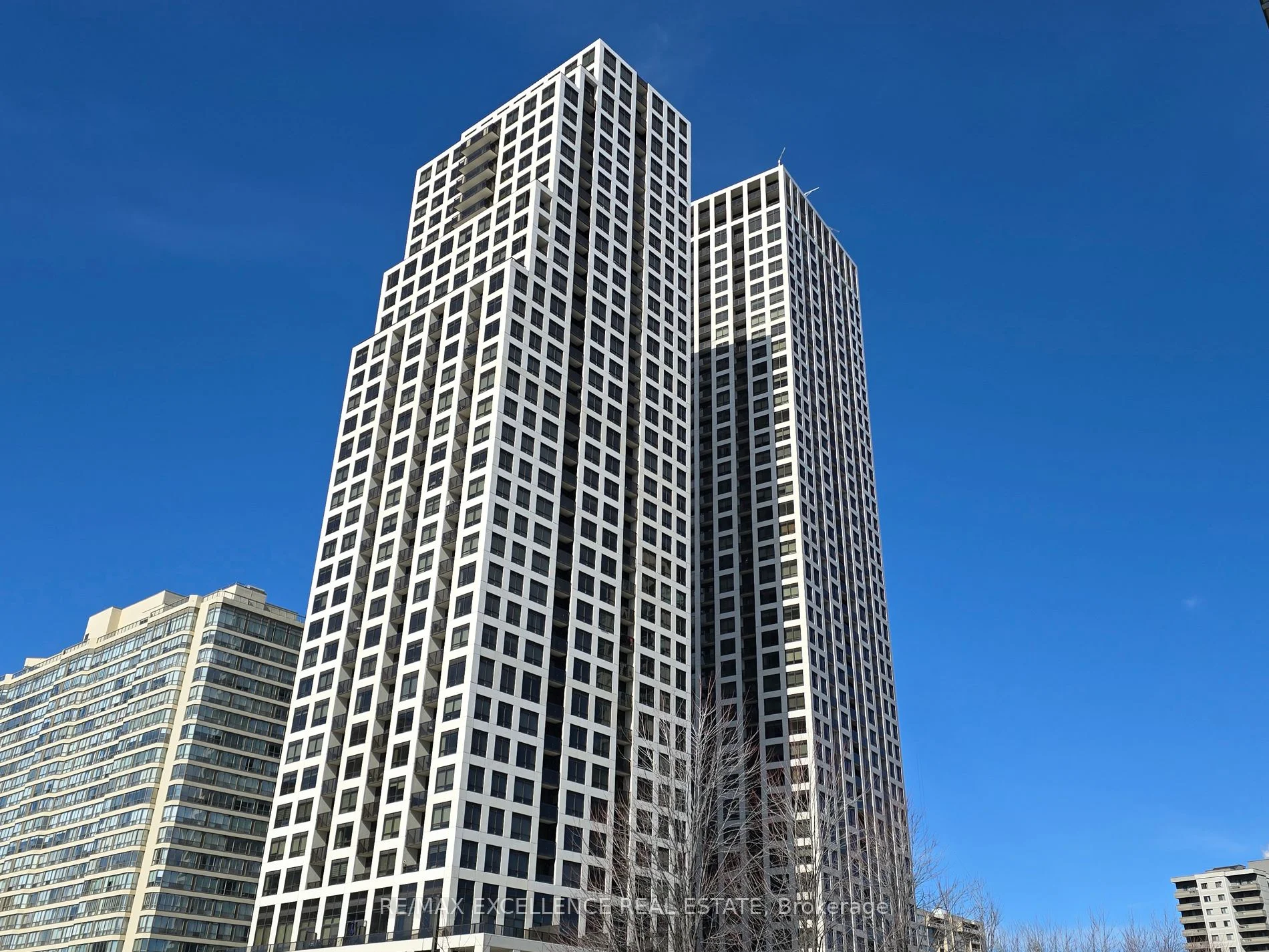Condo Apartment in Mississauga