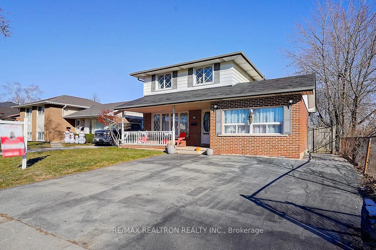 Detached in Burlington