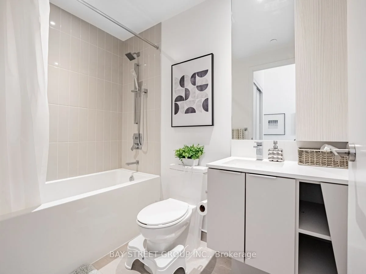 3900 Confederation Parkway 415, Mississauga, ON L5B 0M3