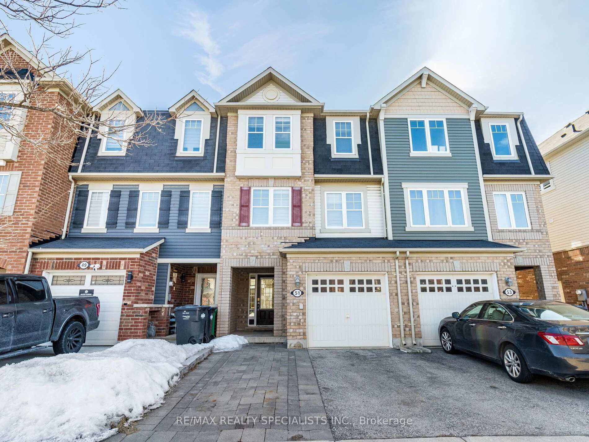 Att/Row/Townhouse in Brampton