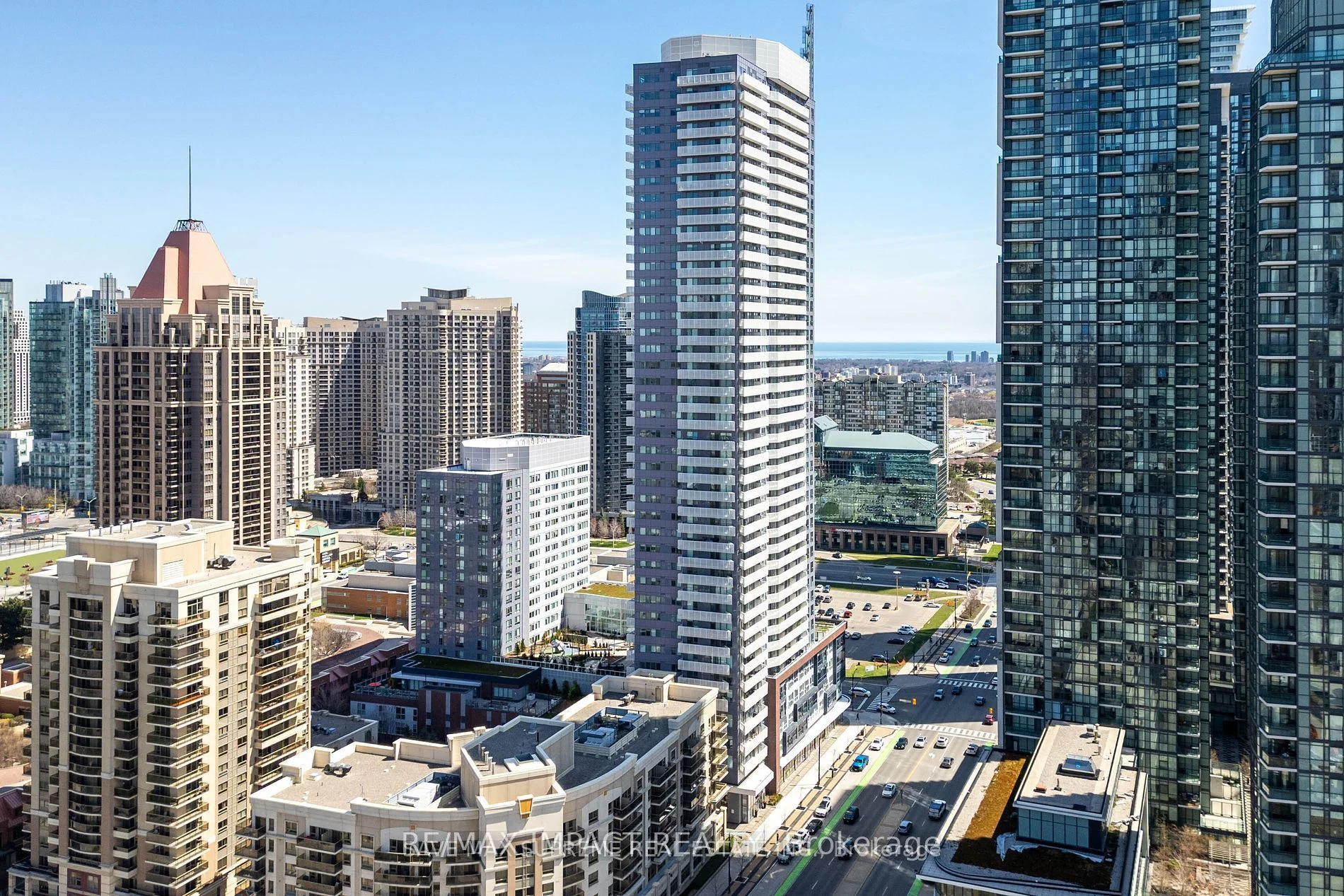 4065 Confederation Parkway 2401, Mississauga, On L5b 0l4