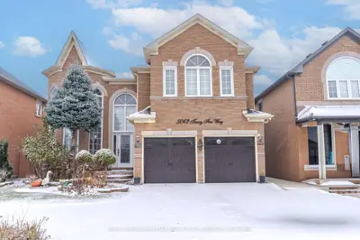 5062 Terry Fox Way Bsmnt, Mississauga, On L5v 1r7