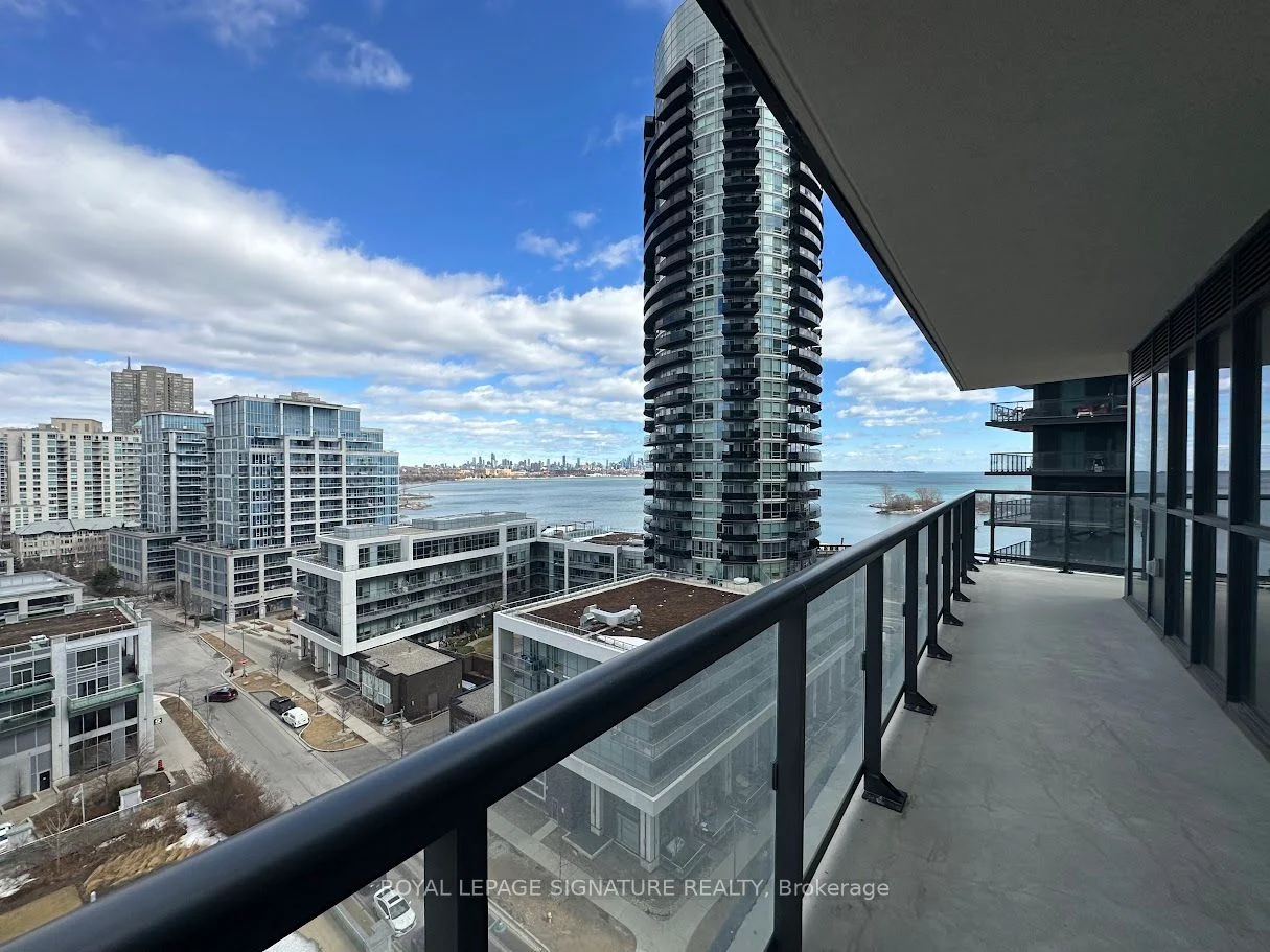 38 Annie Craig Drive 1102, Toronto W06, On M8v 0a8