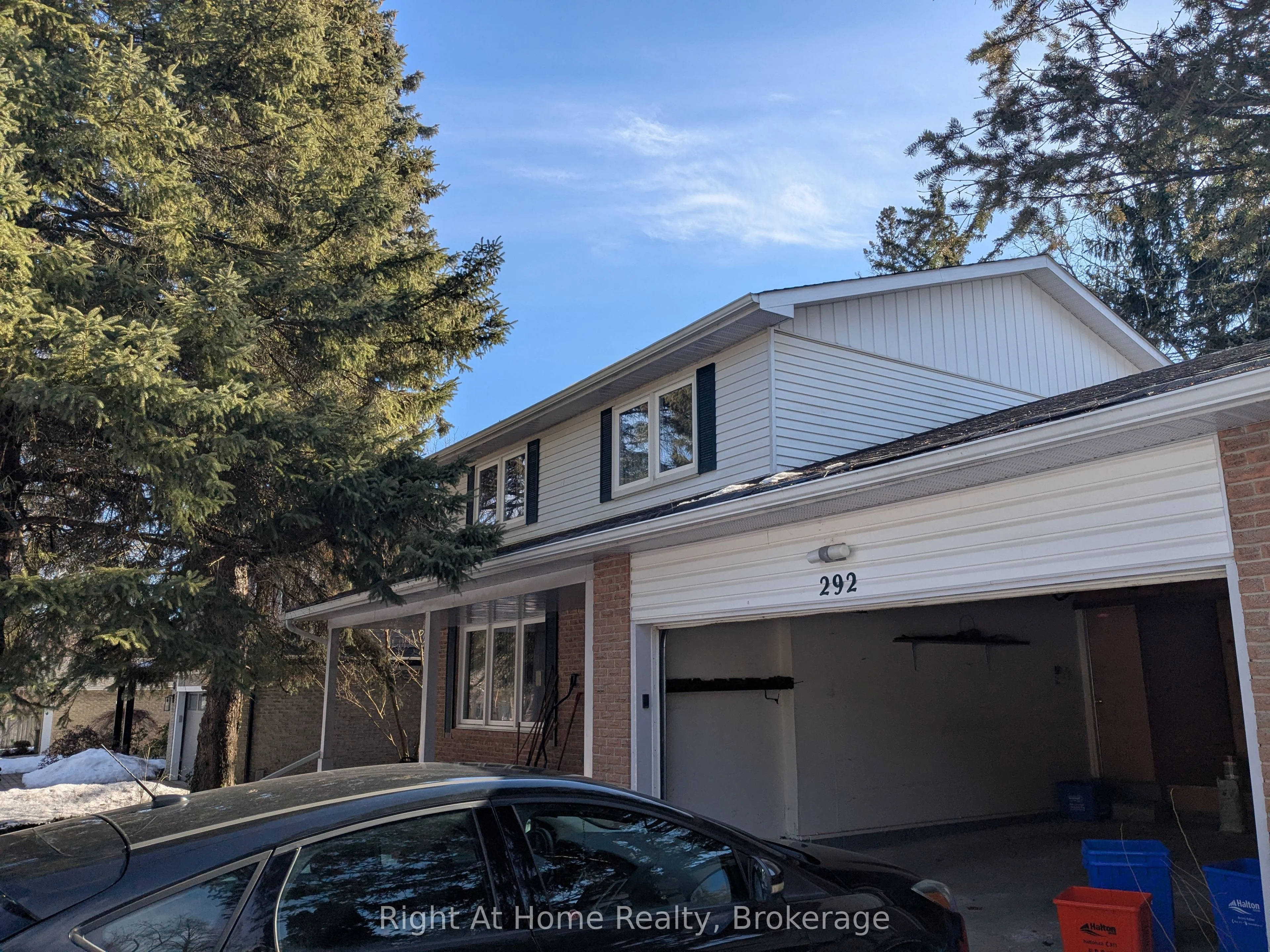 Detached in Oakville