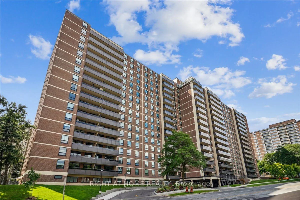 Condo Apartment in Toronto