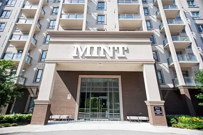2490 Old Bronte Road 625, Oakville, On L6m 0y5