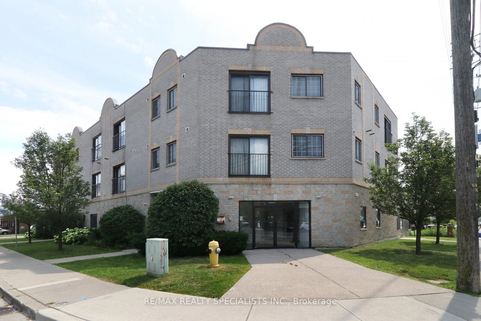 Condo Apartment in Toronto
