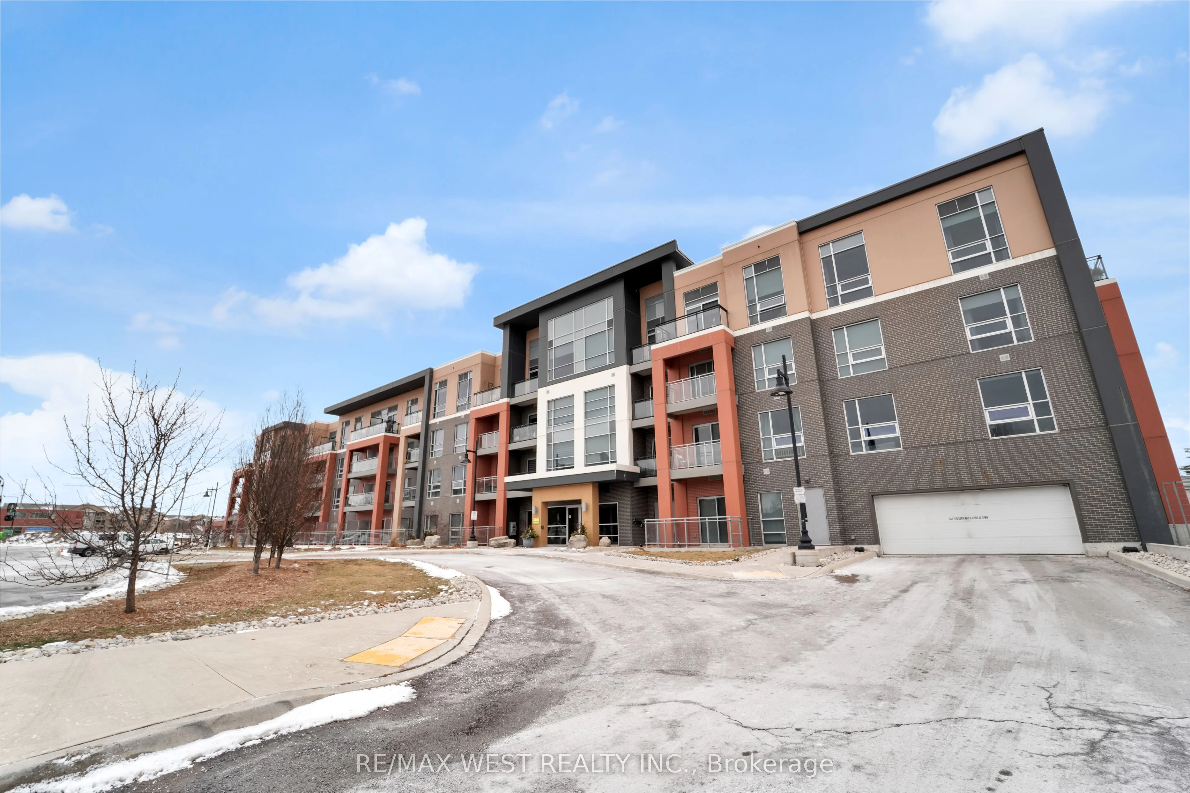Condo Apartment in Burlington