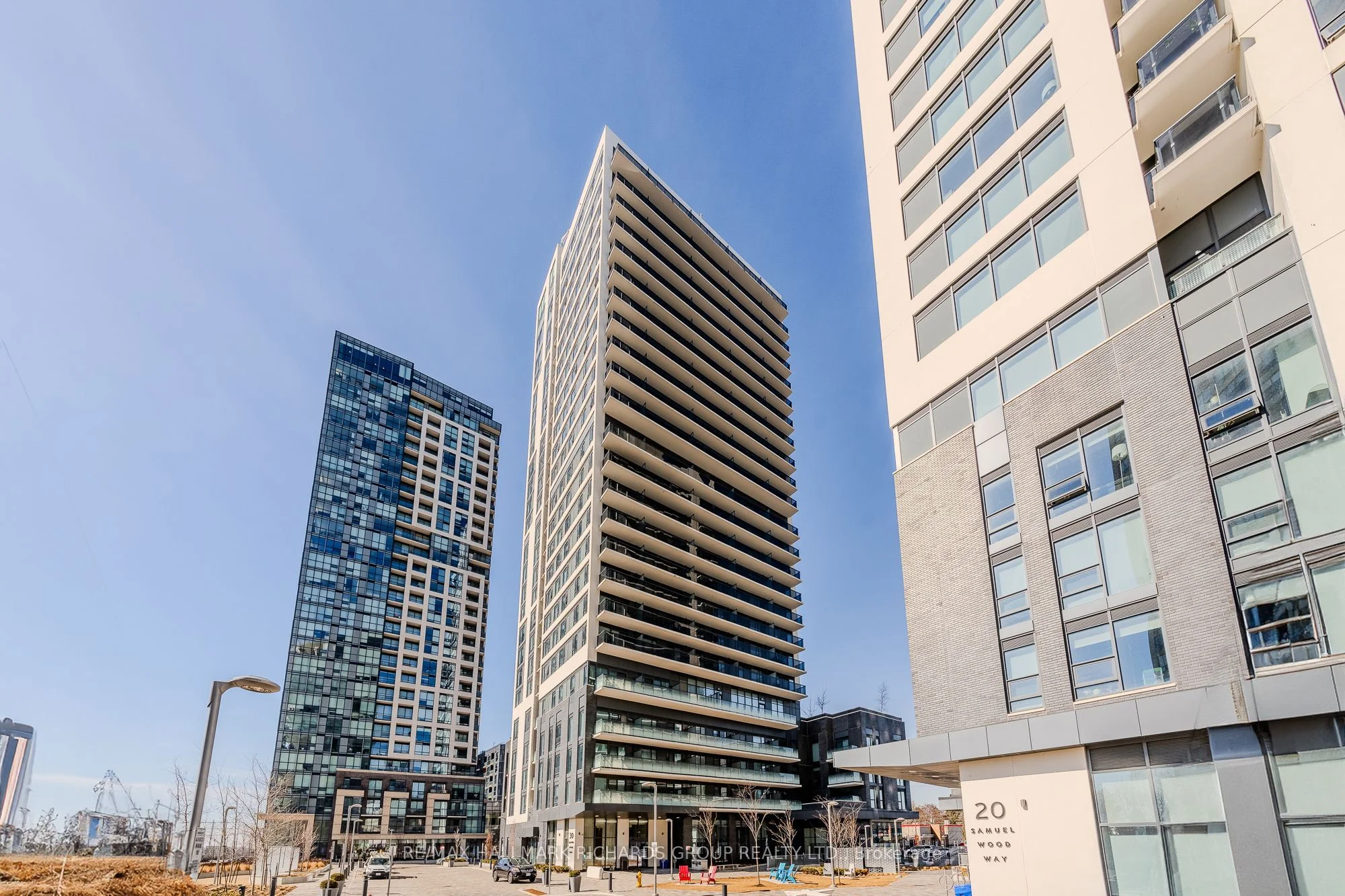 Condo Apartment in Toronto