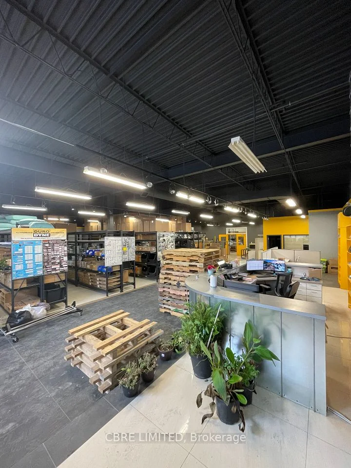 1194 Caledonia Road D, Toronto W04, ON M6A 2W5