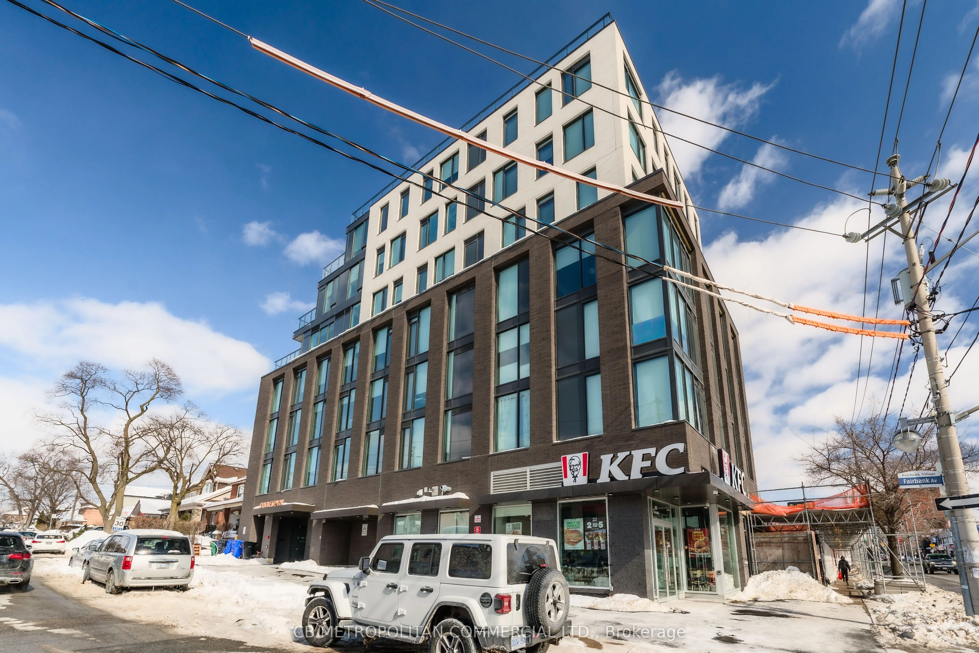 7 Fairbank Avenue 204, Toronto W04, On M6e 3y5