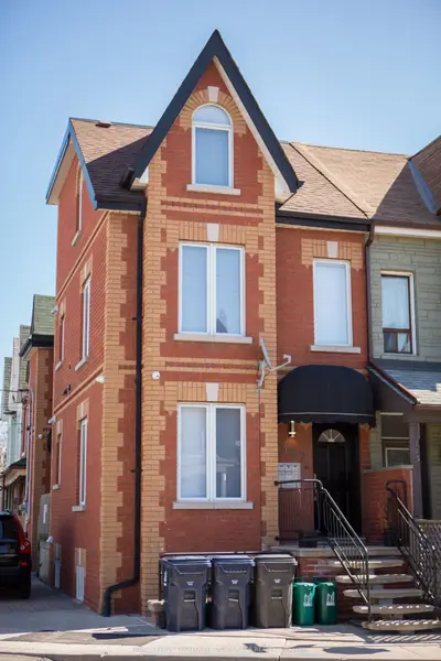 Triplex in Toronto