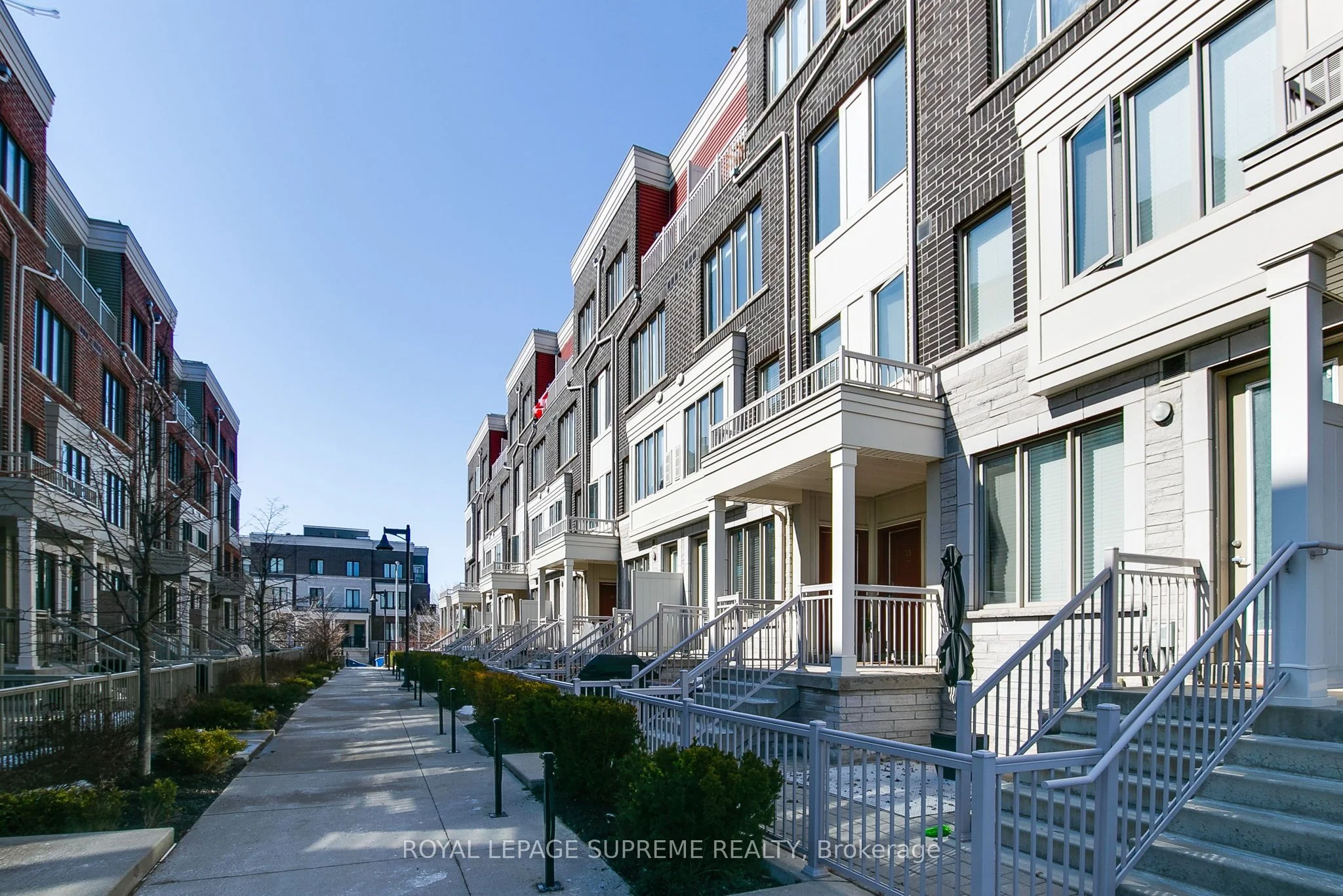 Condo Townhouse in Toronto