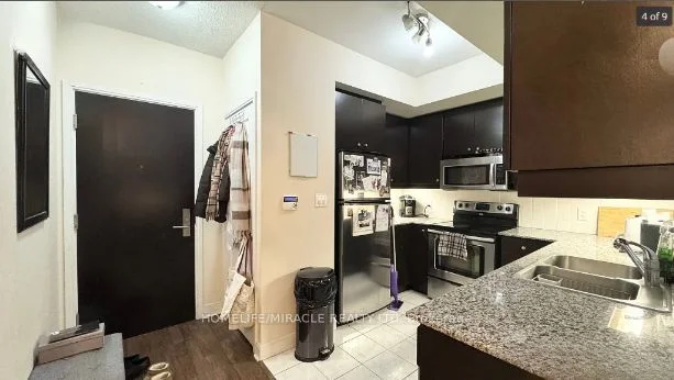 50 Absolute Avenue E 1208, Mississauga, ON L4Z 0A8