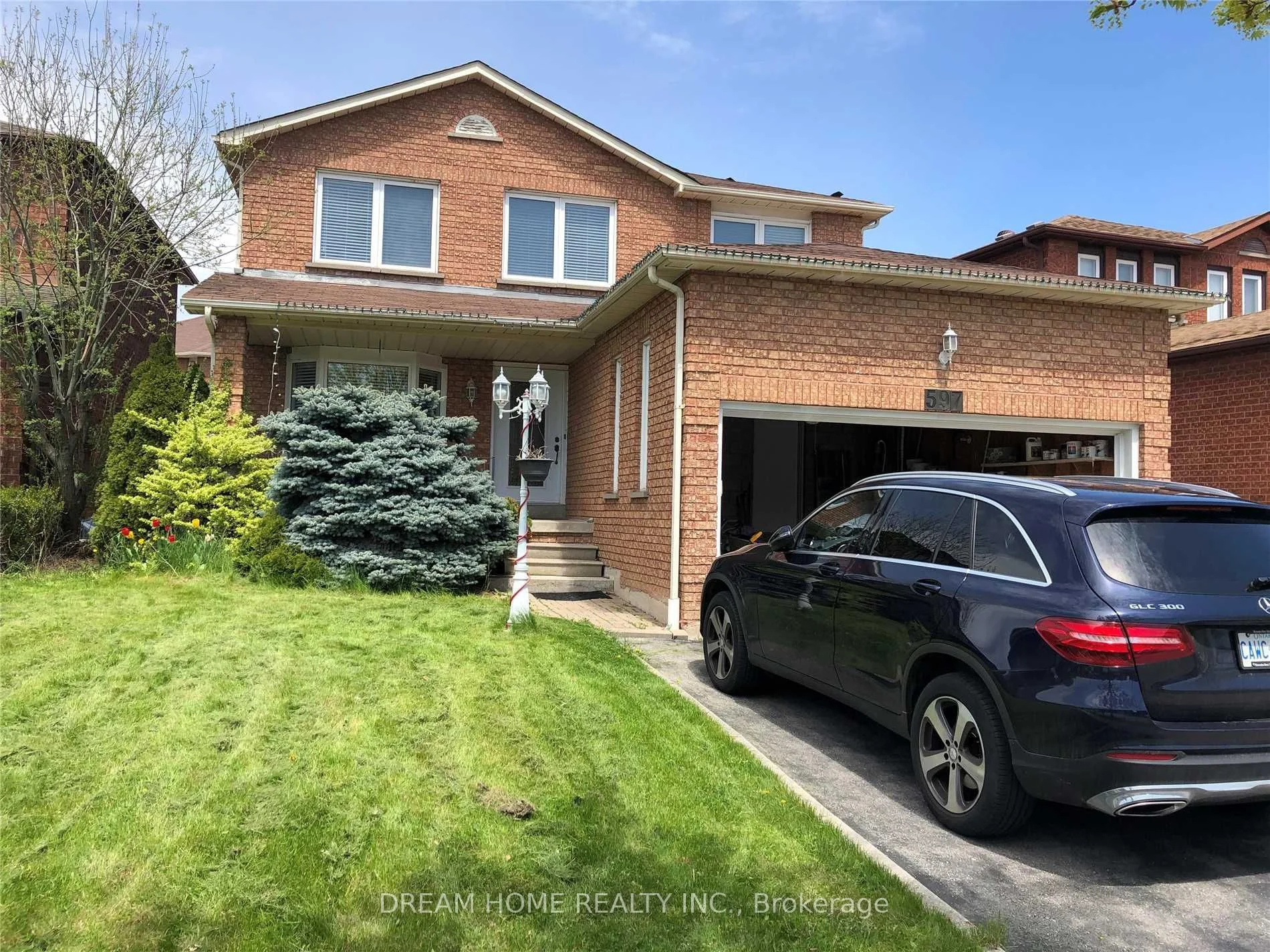 597 Fairview Road W Main, Mississauga, On L5b 3x3