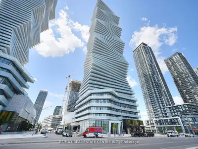 3900 Confederation Parkway 302, Mississauga, On L5b 0m3