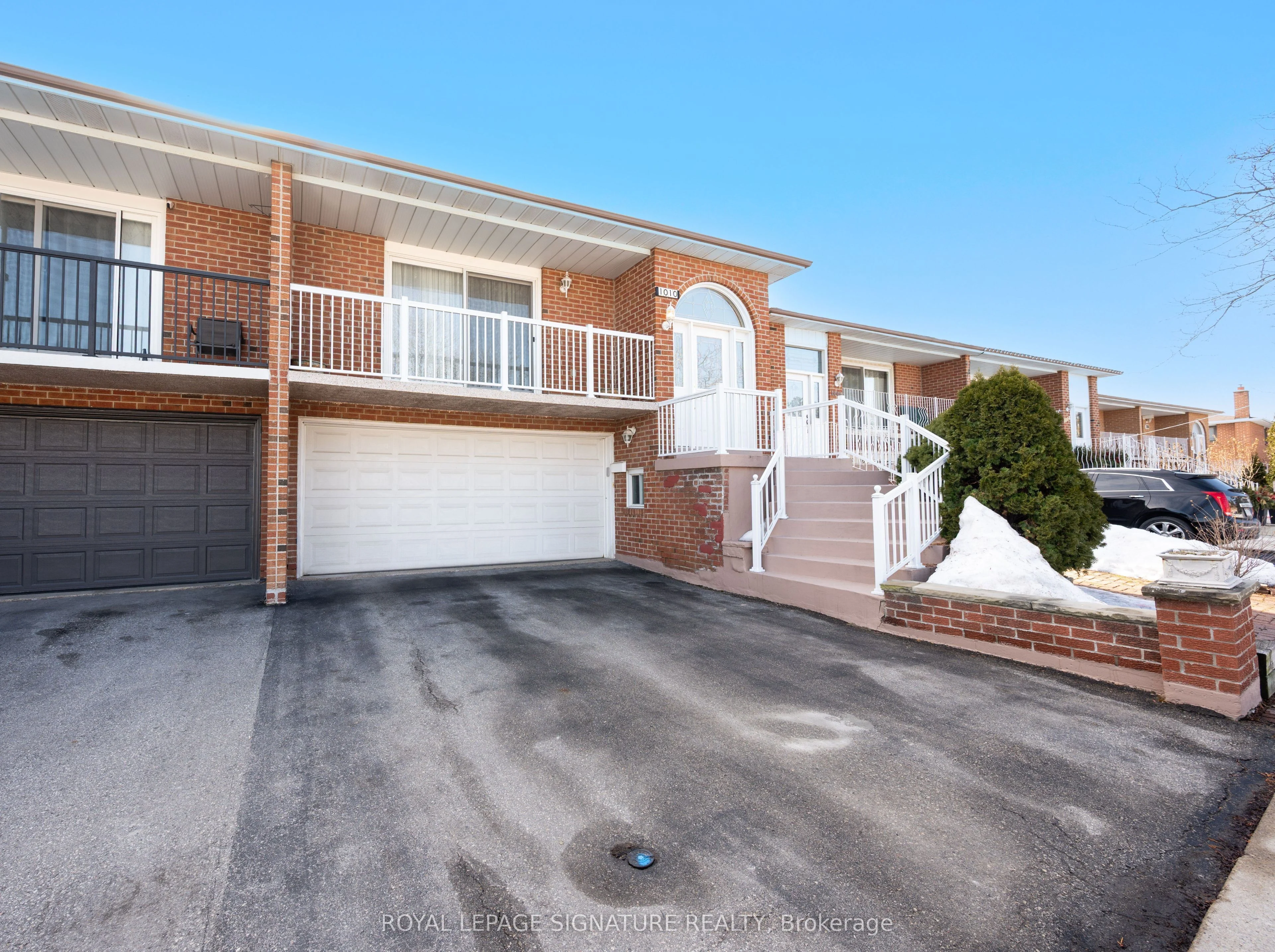 Semi-Detached in Mississauga