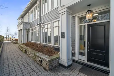 Condo Townhouse in Toronto