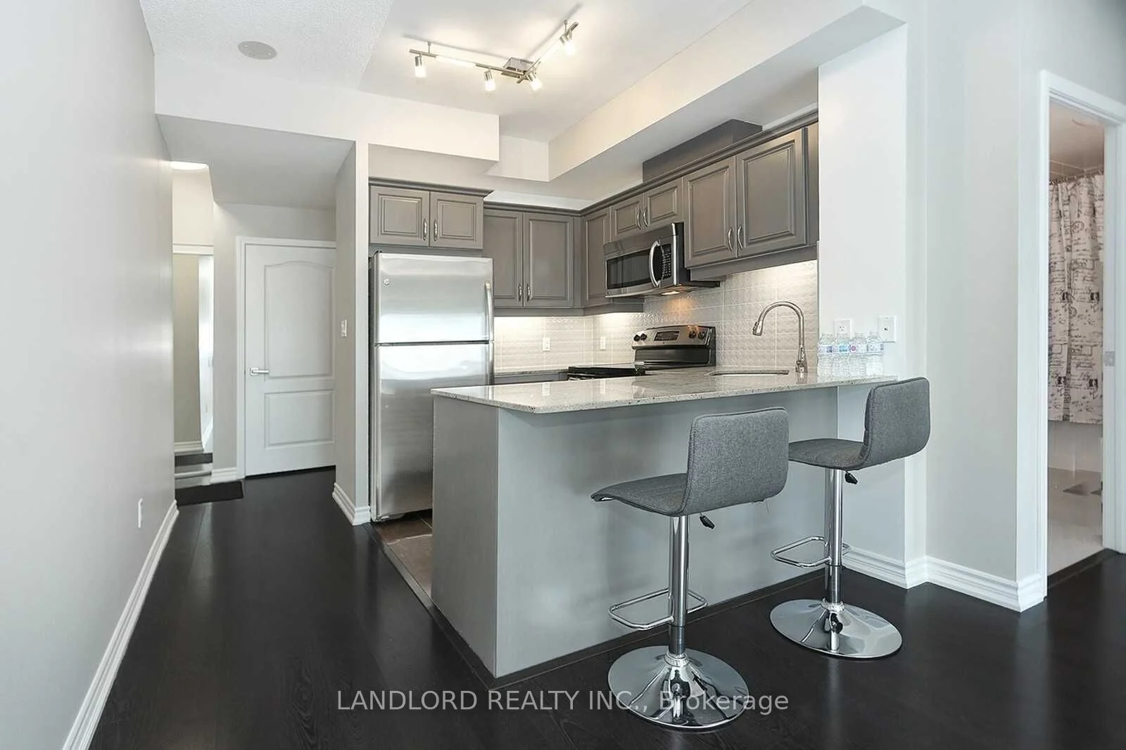 3865 Lake Shore Boulevard W 1107, Toronto W06, On M8w 0a2