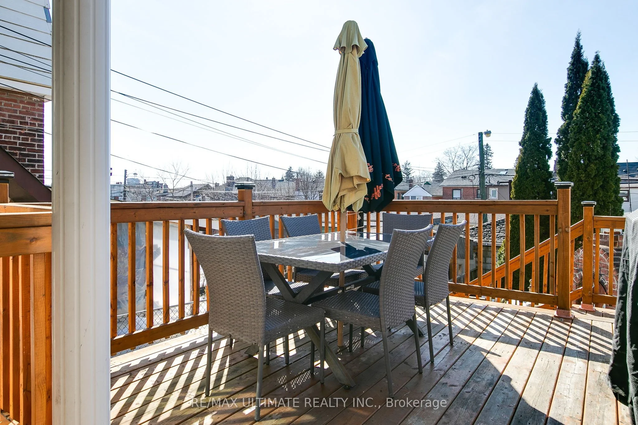 40 Nairn Avenue W, Toronto W03, ON M6E 4G7