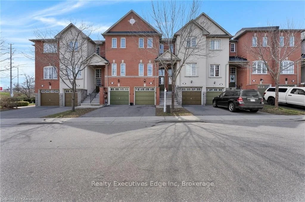 Condo Townhouse in Mississauga