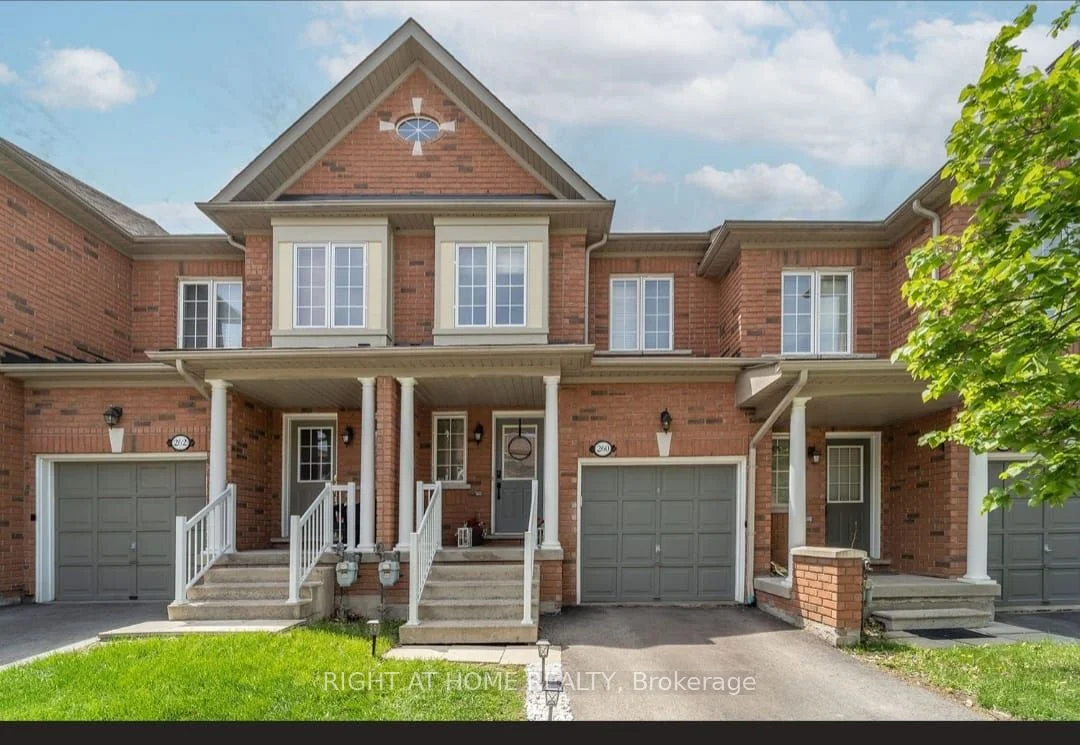 Condo Townhouse in Mississauga