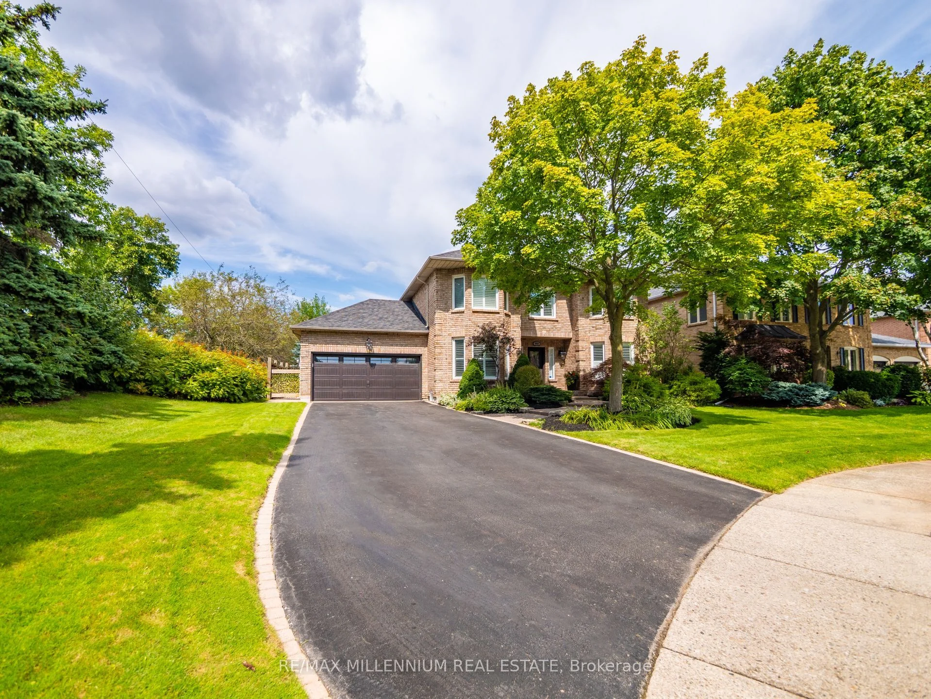 1050 Masters Green, Oakville, On, L6m 2p1